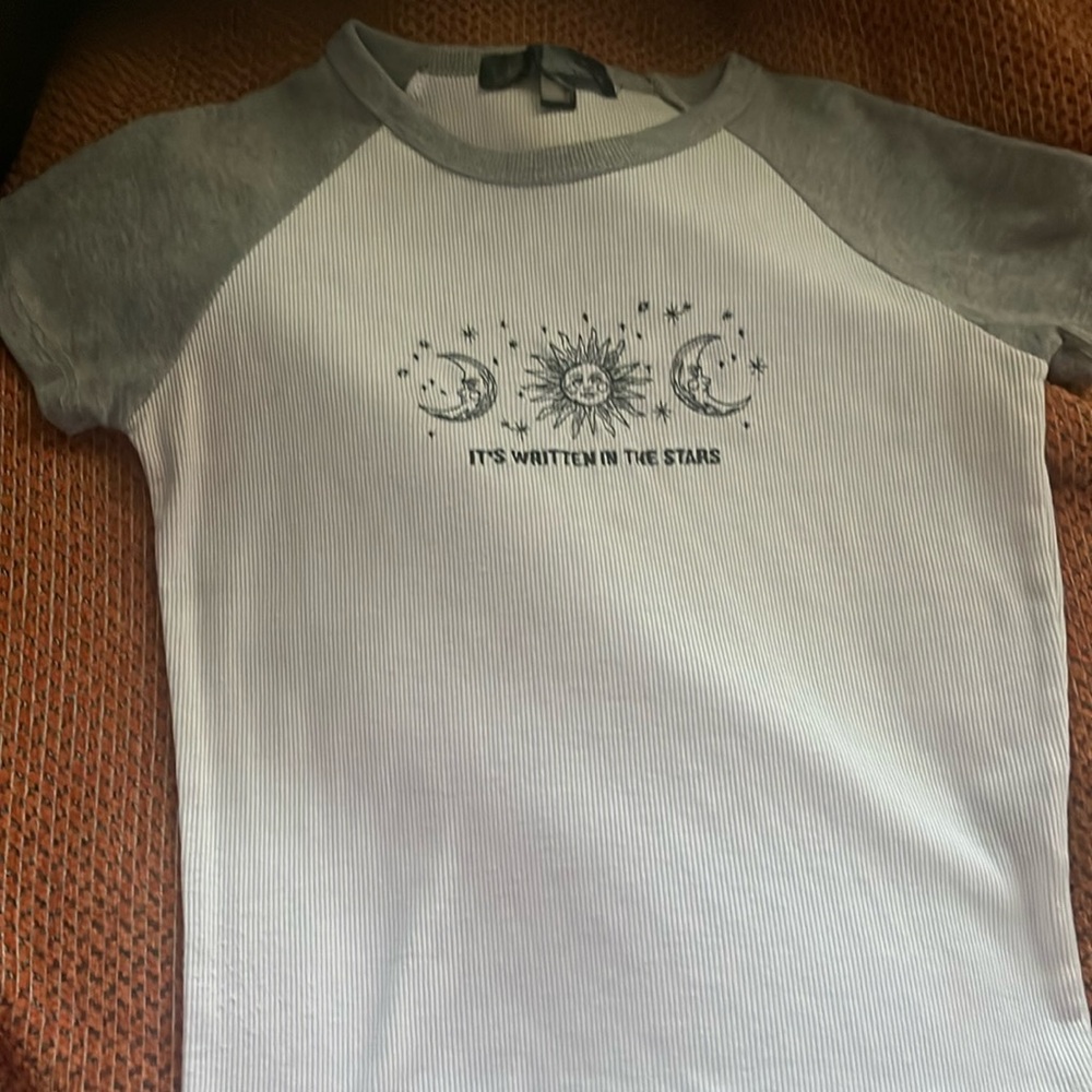size small grey and white baseball tee